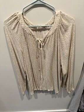 Carly Jean Los Angeles Cream Ditsy Tie-Neck Peasant Top